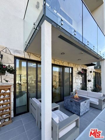 6208 Tapia Drive A, Malibu, CA 90265