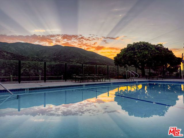 6208 Tapia Drive A, Malibu, CA 90265