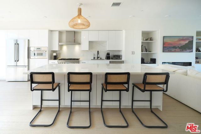 6208 Tapia Drive A, Malibu, CA 90265