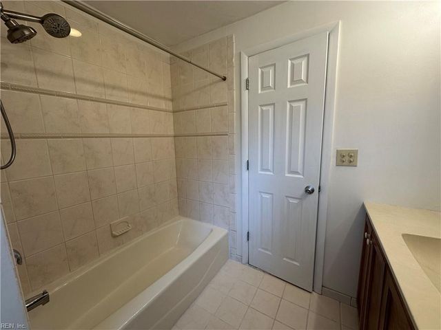 528 White Oak DR, Virginia Beach, VA 23462