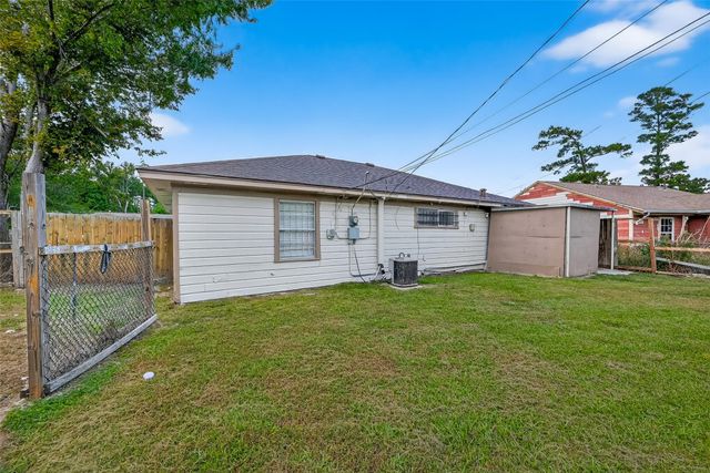 6112 Pineway Boulevard, Houston, TX 77023