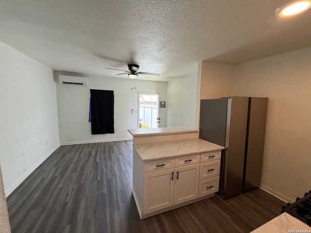 5415 Buena Vista St Apt 3, San Antonio, TX 78237