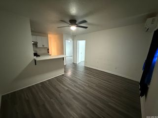 5415 Buena Vista St Apt 3, San Antonio, TX 78237