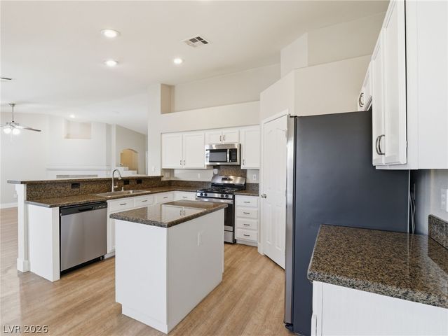 3722 Rock Dove Way, North Las Vegas, NV 89084