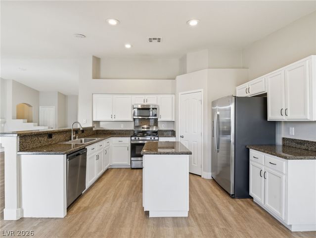 3722 Rock Dove Way, North Las Vegas, NV 89084