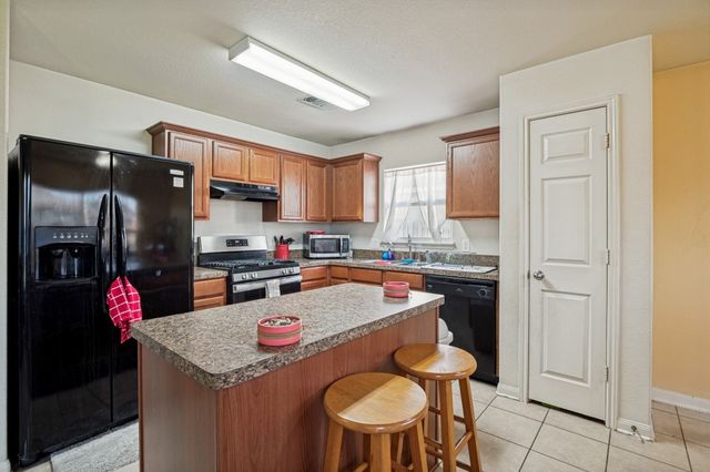 624 Noble Grove, Fort Worth, TX 76140