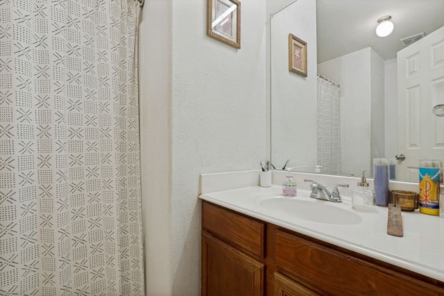 624 Noble Grove, Fort Worth, TX 76140