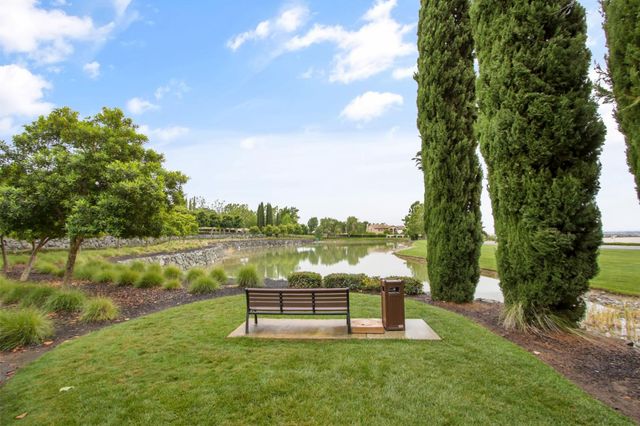 2089 Prado Vis, Lincoln, CA 95648