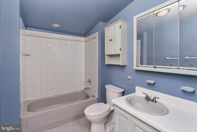 87 PENNWOOD DR, Trenton, NJ 08638