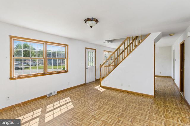 87 PENNWOOD DR, Trenton, NJ 08638