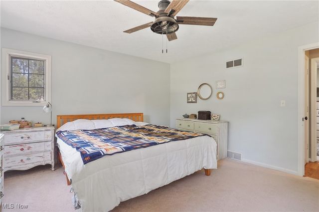 649 S Medina Line Road, Copley, OH 44321