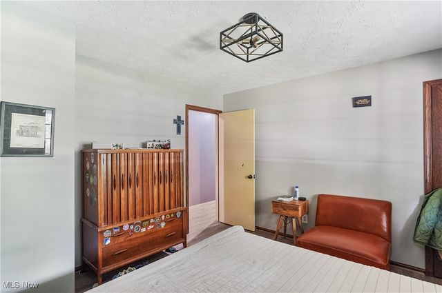 649 S Medina Line Road, Copley, OH 44321