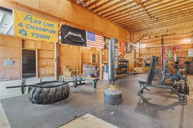 649 S Medina Line Road, Copley, OH 44321