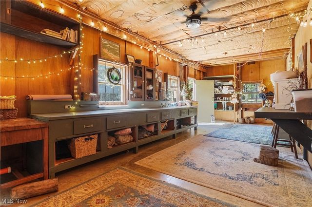 649 S Medina Line Road, Copley, OH 44321