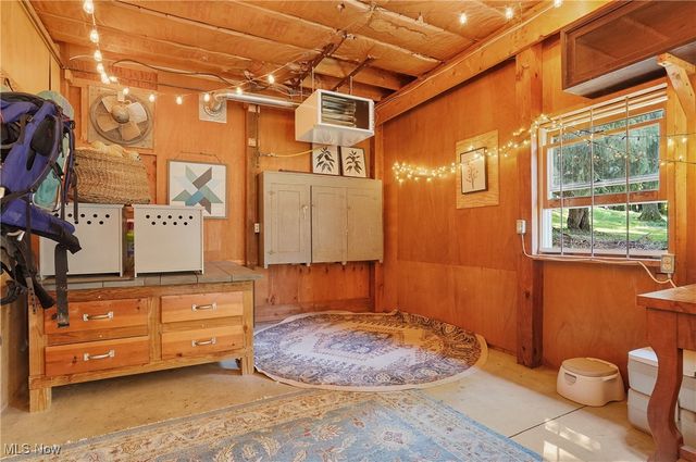 649 S Medina Line Road, Copley, OH 44321