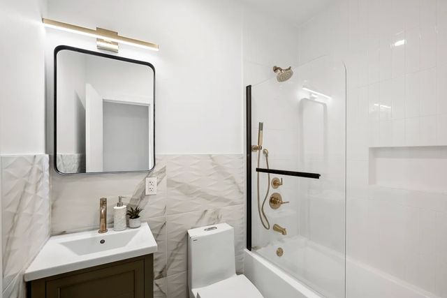 125 Beadel Street, New York City, NY 11222