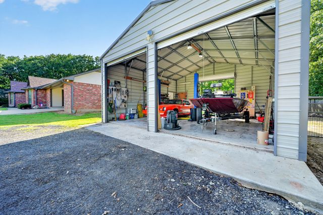 23 Hillside Drive, Wills Point, TX 75169