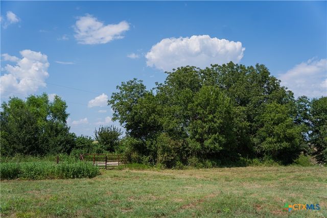 836 County Road 446, Chilton, TX 76632