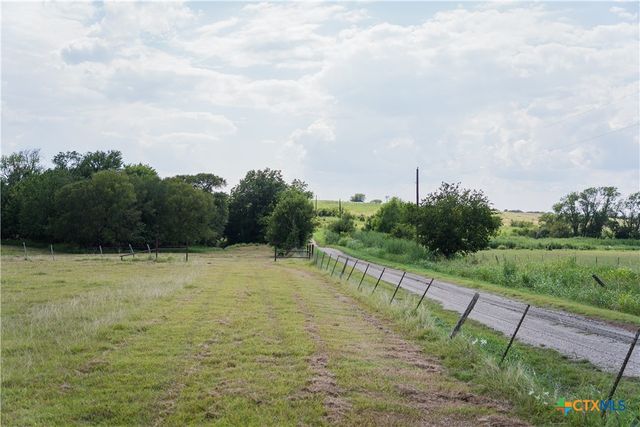 836 County Road 446, Chilton, TX 76632