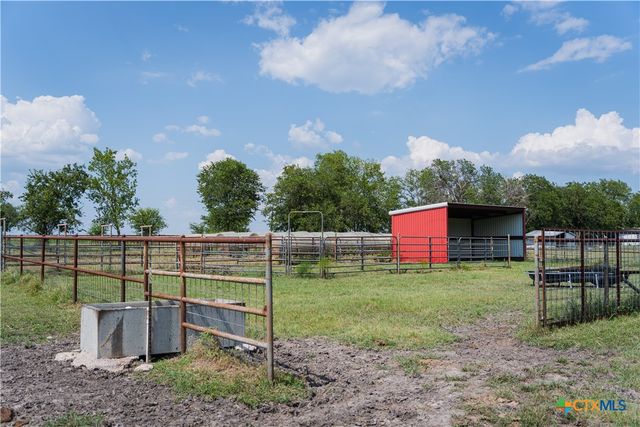 836 County Road 446, Chilton, TX 76632