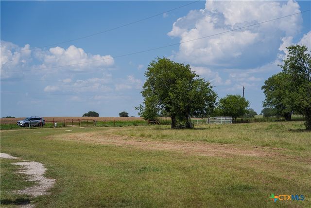 836 County Road 446, Chilton, TX 76632