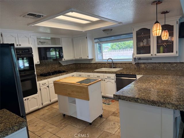 1703 W Avenue K12, Lancaster, CA 93534