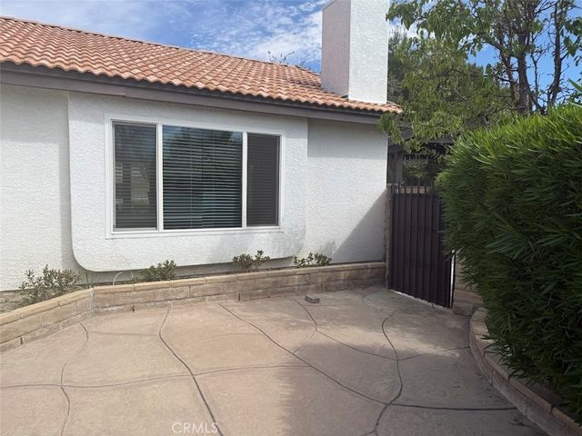 1703 W Avenue K12, Lancaster, CA 93534