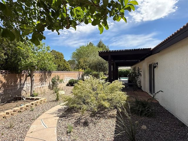 1703 W Avenue K12, Lancaster, CA 93534