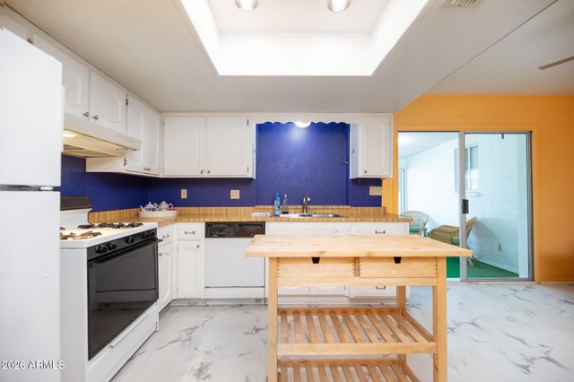 1225 E HUBBELL Street, Phoenix, AZ 85006