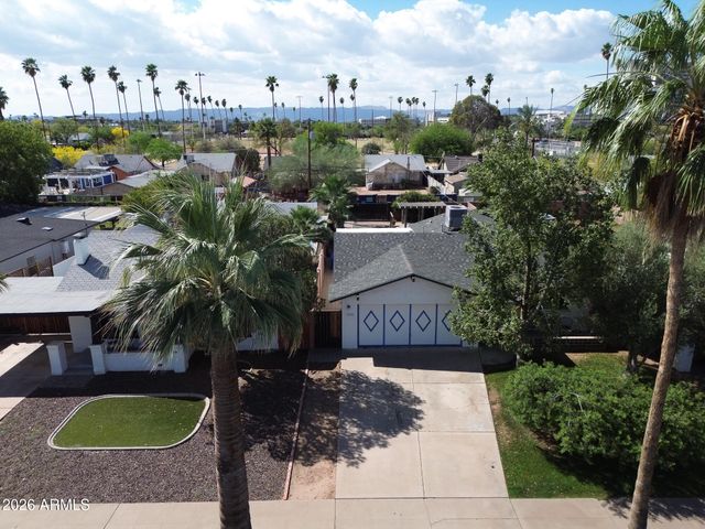 1225 E HUBBELL Street, Phoenix, AZ 85006