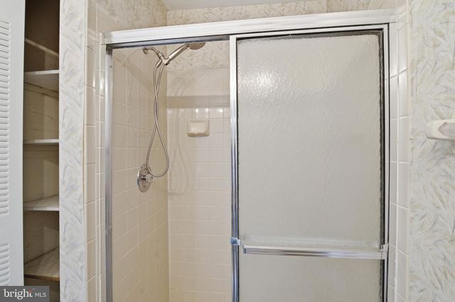 320 SURREY CT, Sewell, NJ 08080