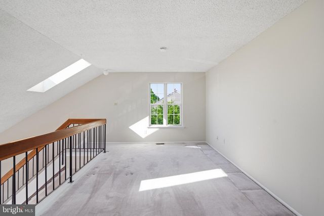 320 SURREY CT, Sewell, NJ 08080