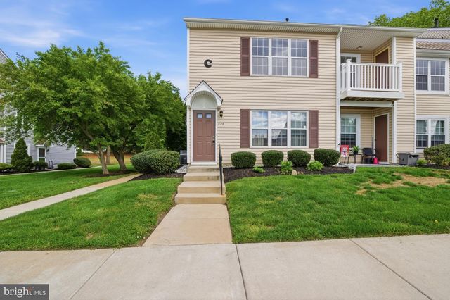 320 SURREY CT, Sewell, NJ 08080