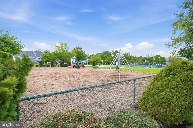 320 SURREY CT, Sewell, NJ 08080