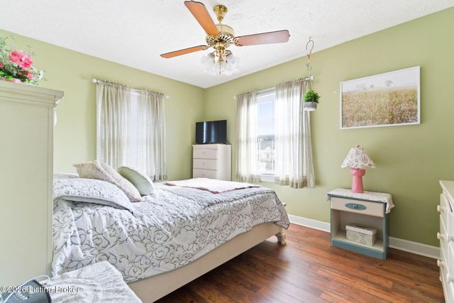 4824 Fielding Way, Louisville, KY 40216