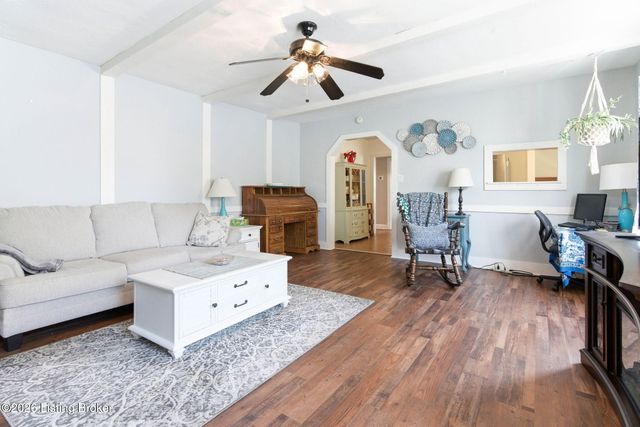 4824 Fielding Way, Louisville, KY 40216