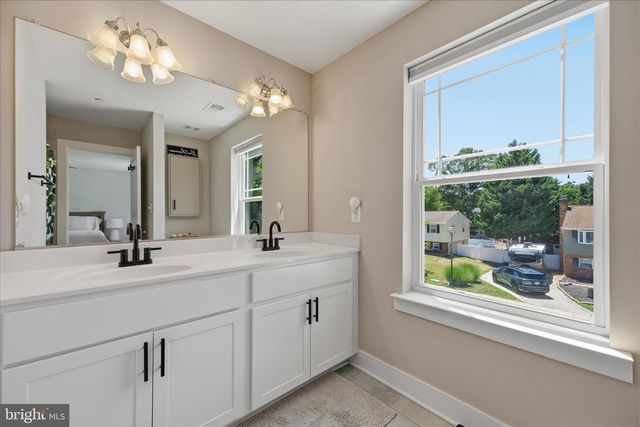 209 PENNSYLVANIA AVE, Pasadena, MD 21122