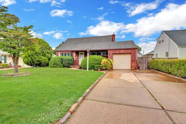 69 Greenwood Drive, North Babylon, NY 11703