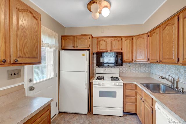 69 Greenwood Drive, North Babylon, NY 11703