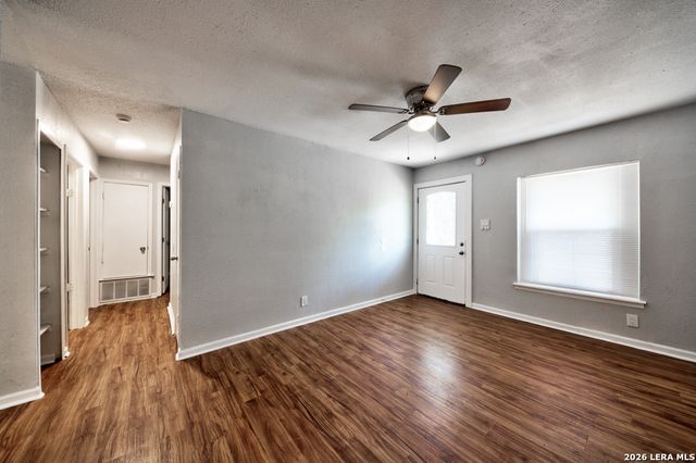 5410 RED SKY ST, San Antonio, TX 78242