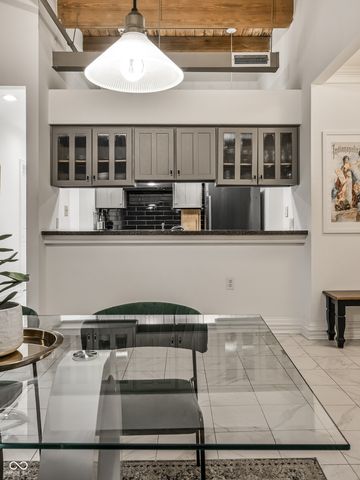430 N Park Avenue 201, Indianapolis, IN 46202