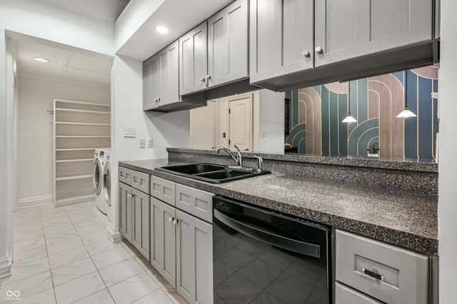 430 N Park Avenue 201, Indianapolis, IN 46202