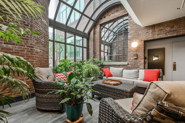 430 N Park Avenue 201, Indianapolis, IN 46202