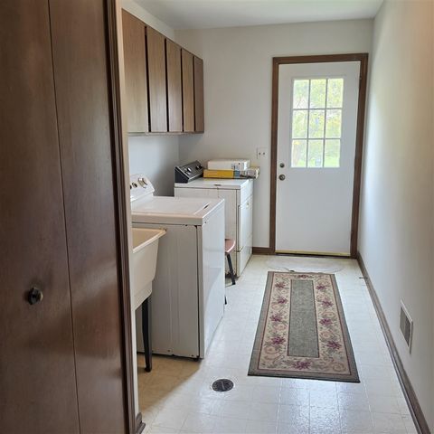 30129 Deer Run, Farmington, MI 48331