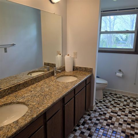 30129 Deer Run, Farmington, MI 48331
