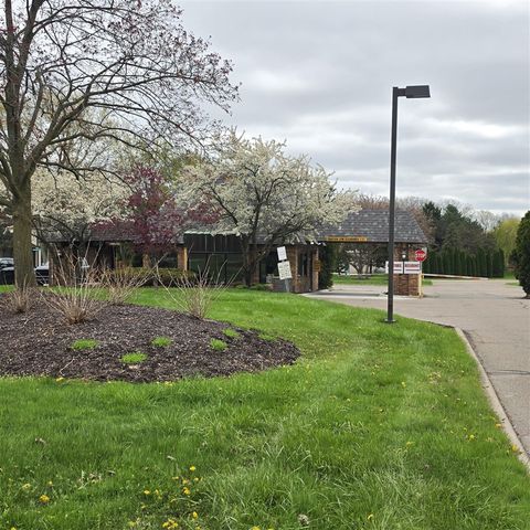 30129 Deer Run, Farmington, MI 48331
