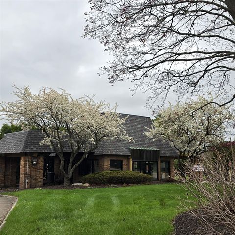 30129 Deer Run, Farmington, MI 48331