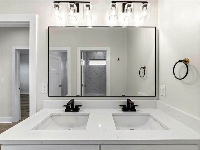 518 Hoke O'Kelly Mill Road SW, Loganville, GA 30052