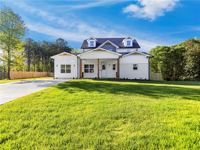 518 Hoke O'Kelly Mill Road SW, Loganville, GA 30052