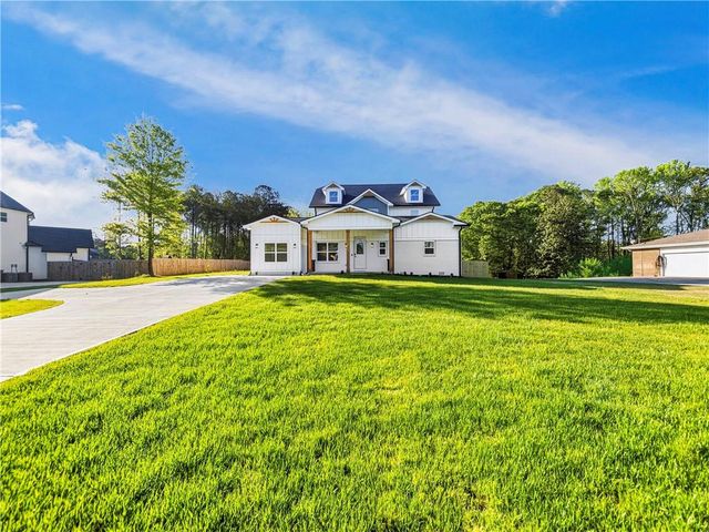 518 Hoke O'Kelly Mill Road SW, Loganville, GA 30052